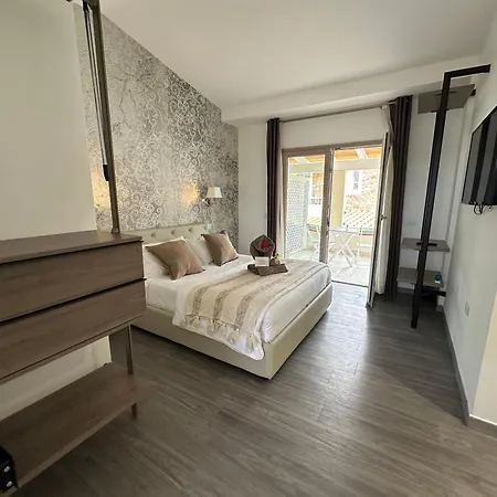 Suimi's Hotel 3*