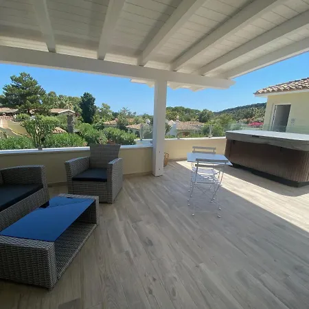 Suimi's Готель 3*